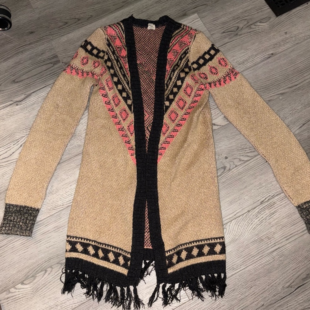 Women's Patterned Cardigan Size Medium